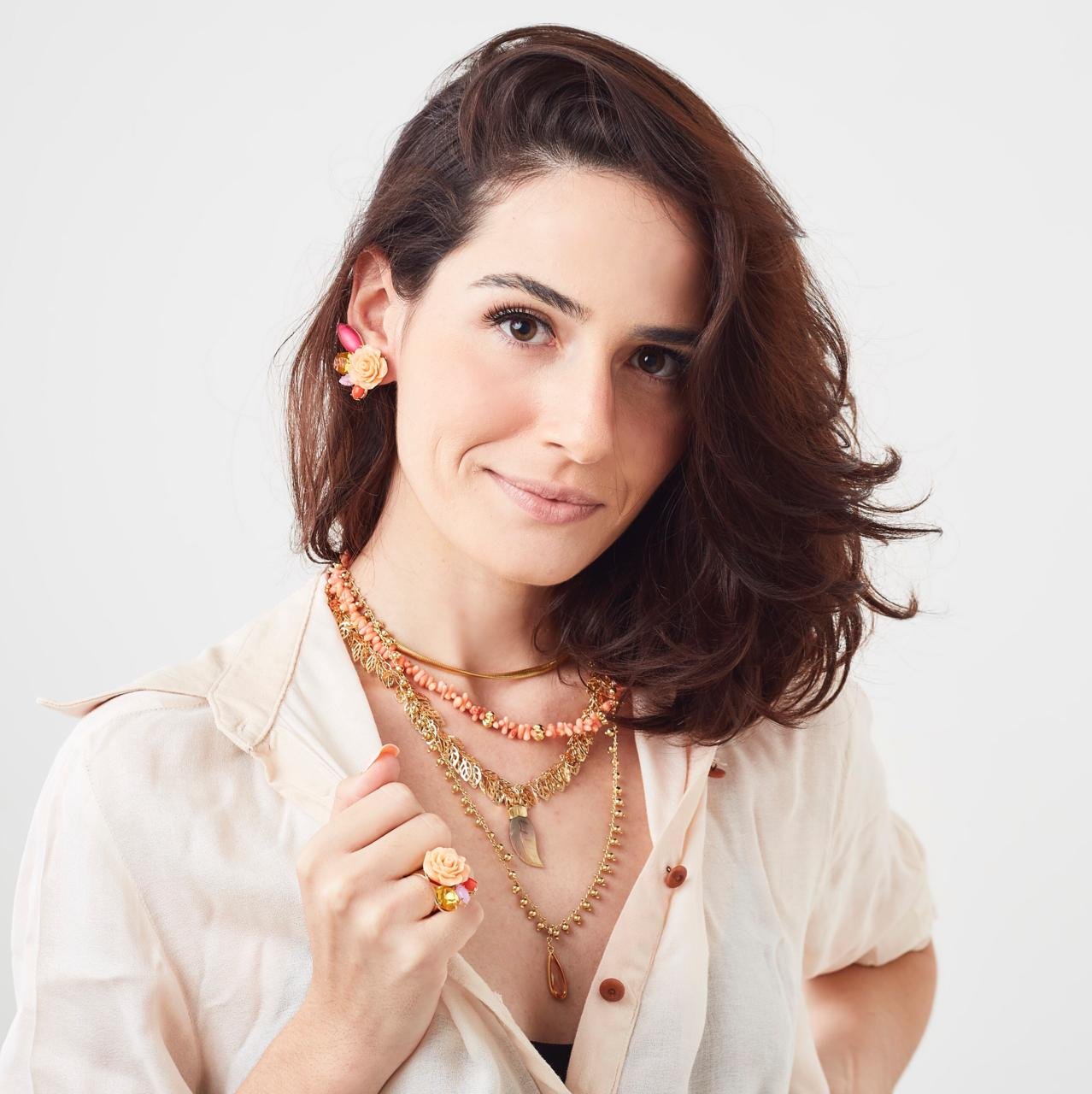 CHOKER FOLHAGEM MADRE PÉROLA BANHO OURO