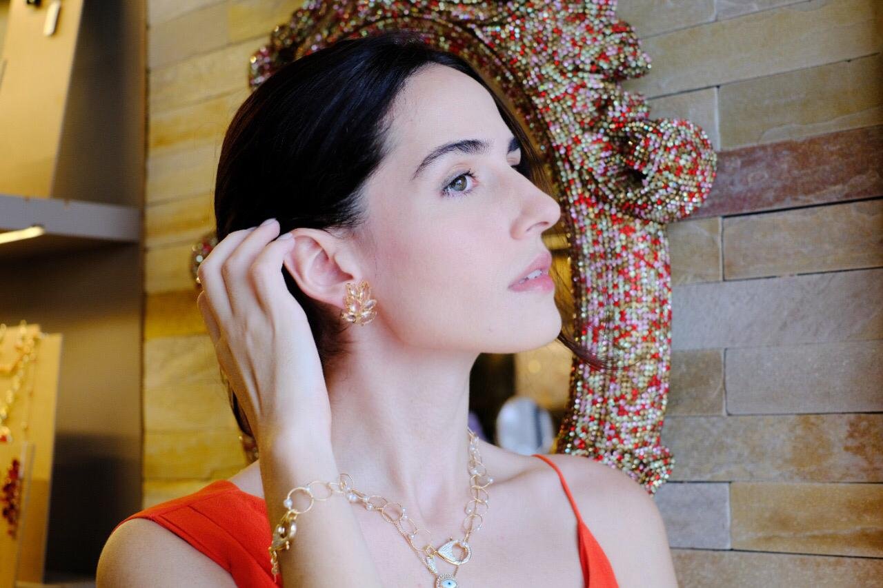 PULSEIRA SARA CORRENTE PÉROLA FECHO LAGOSTA ZIRCÔNIAS OURO