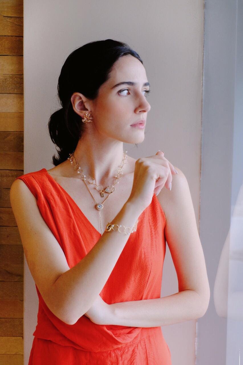 PULSEIRA SARA CORRENTE PÉROLA FECHO LAGOSTA ZIRCÔNIAS OURO