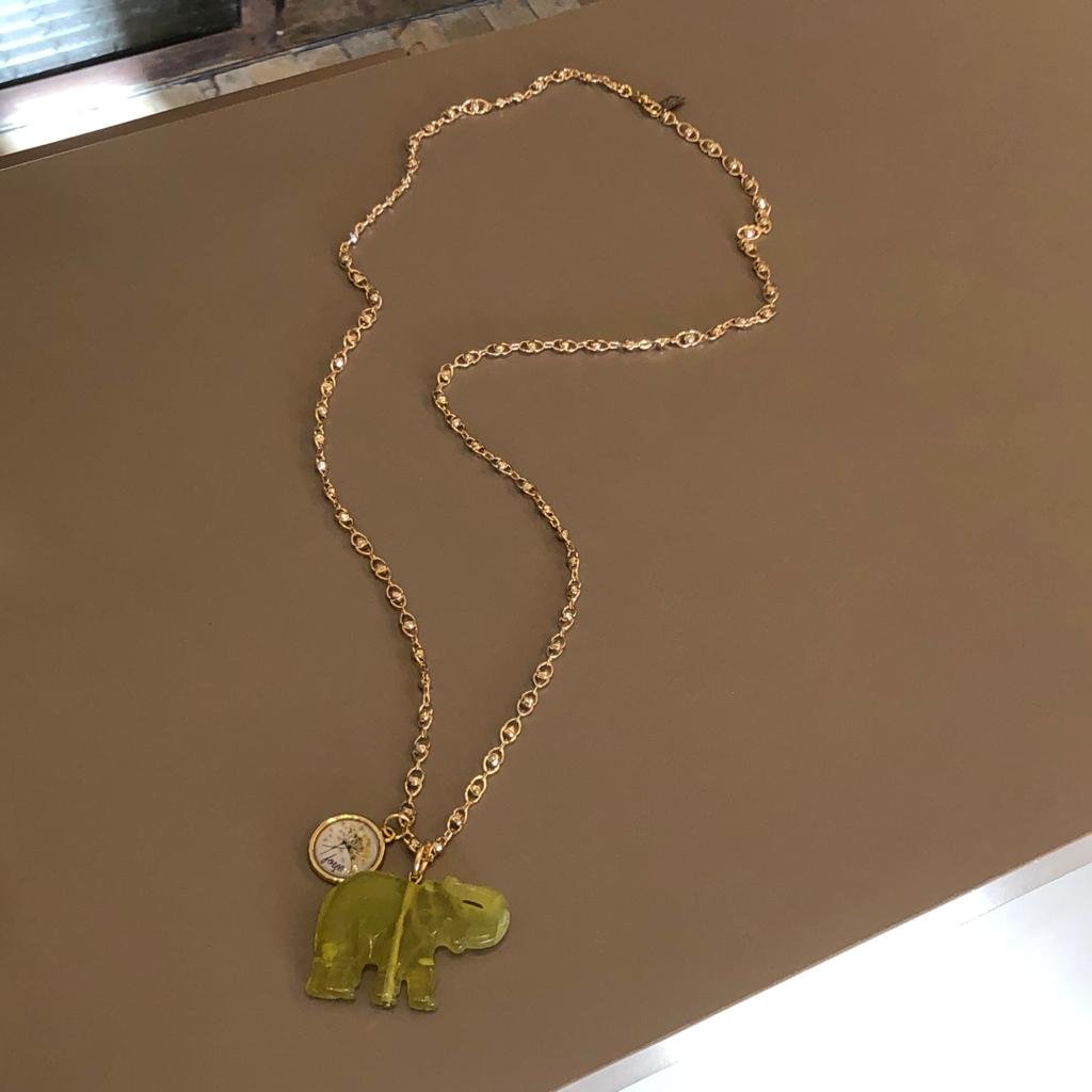 COLAR ELEPHANT VERDE PLACA FORÇA BANHO OURO