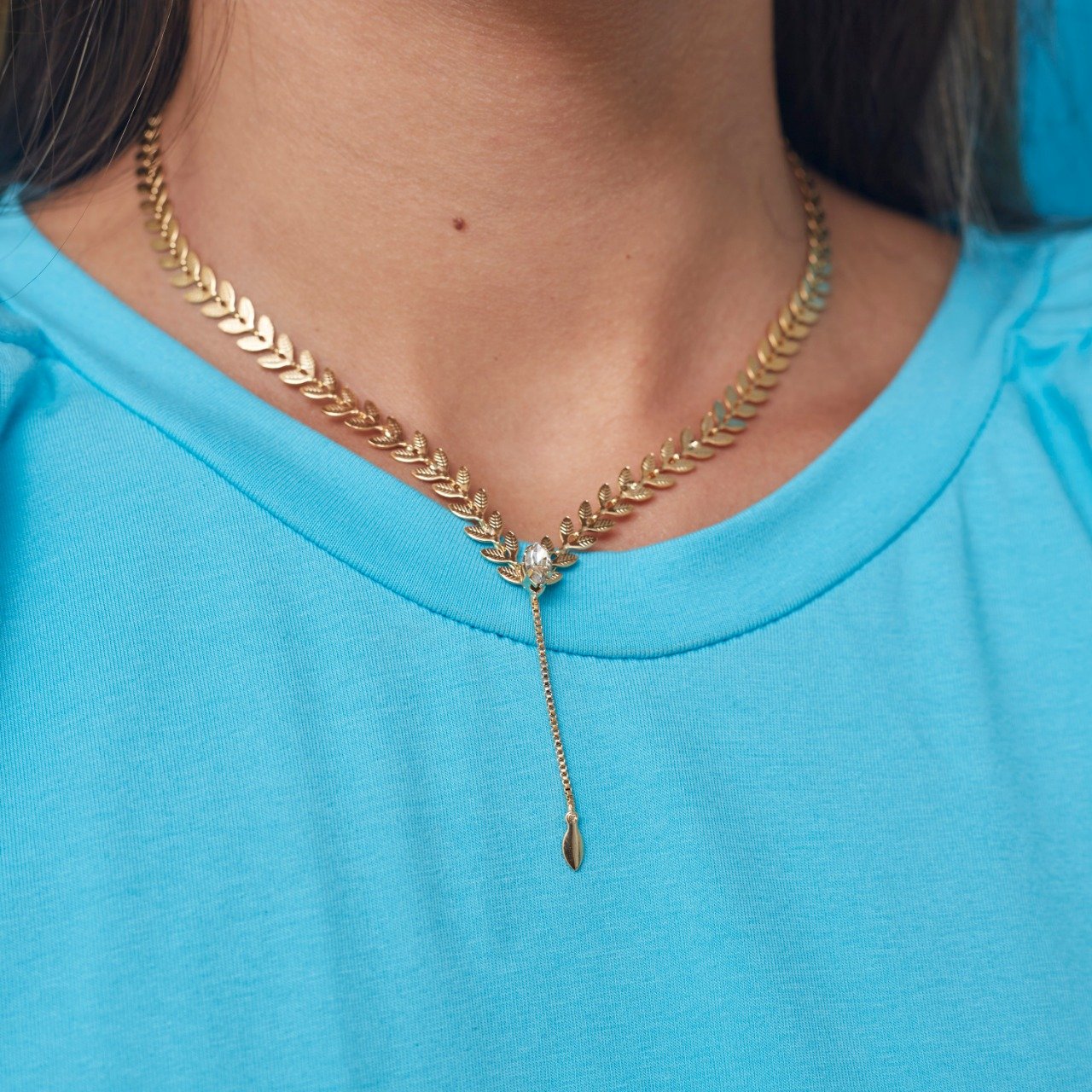 COLAR HERA FOLHAS CRISTAL INCOLOR BANHO OURO