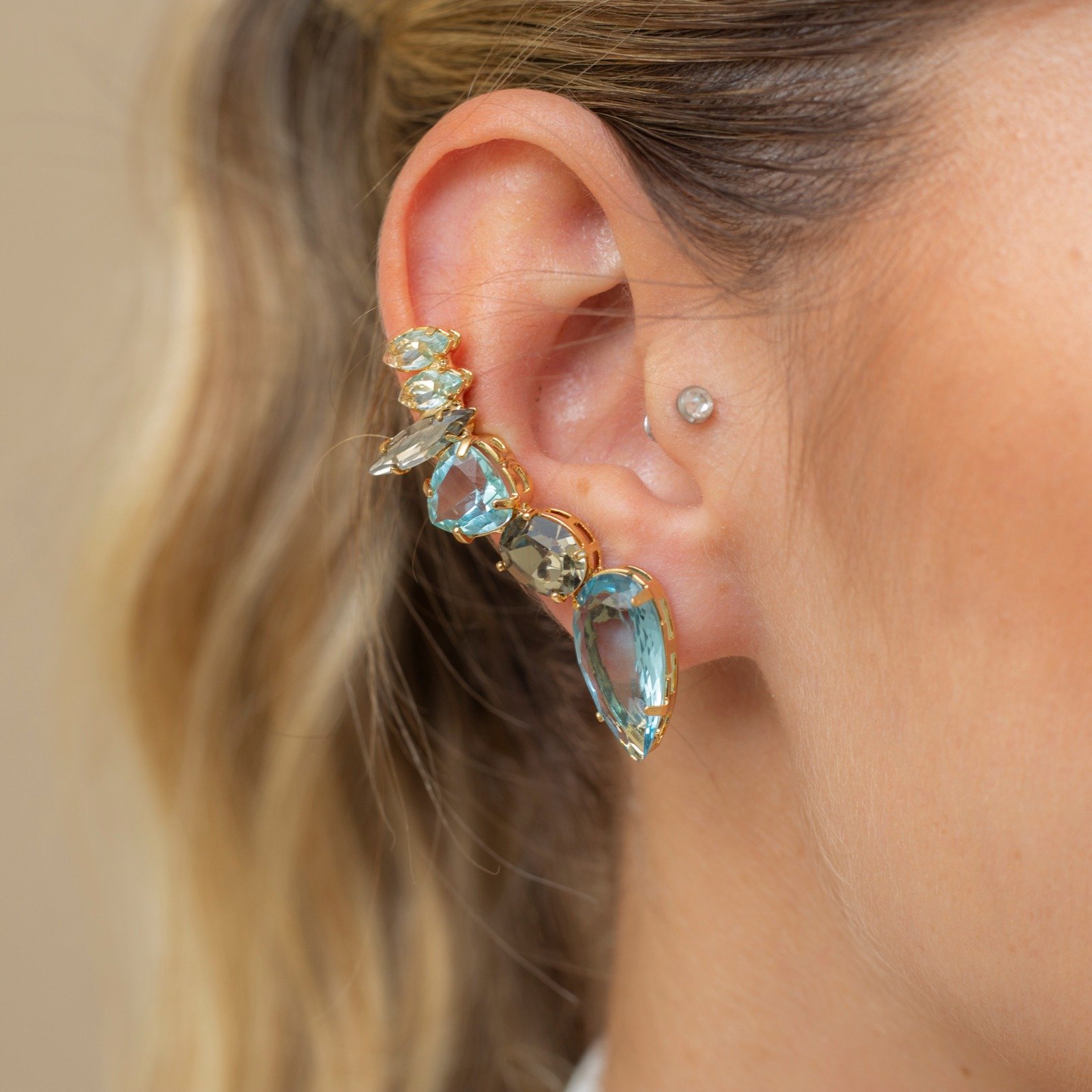 BRINCOS EAR CUFFS MIX CRISTAIS AZUL/CINZA BANHO OURO
