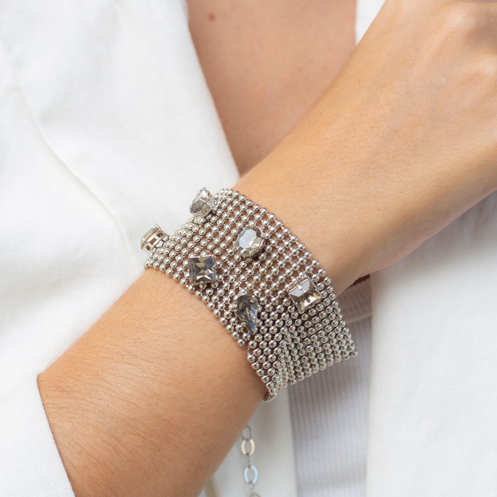 PULSEIRA MALHA MIX CRISTAIS CORES RÓDIO BRANCO