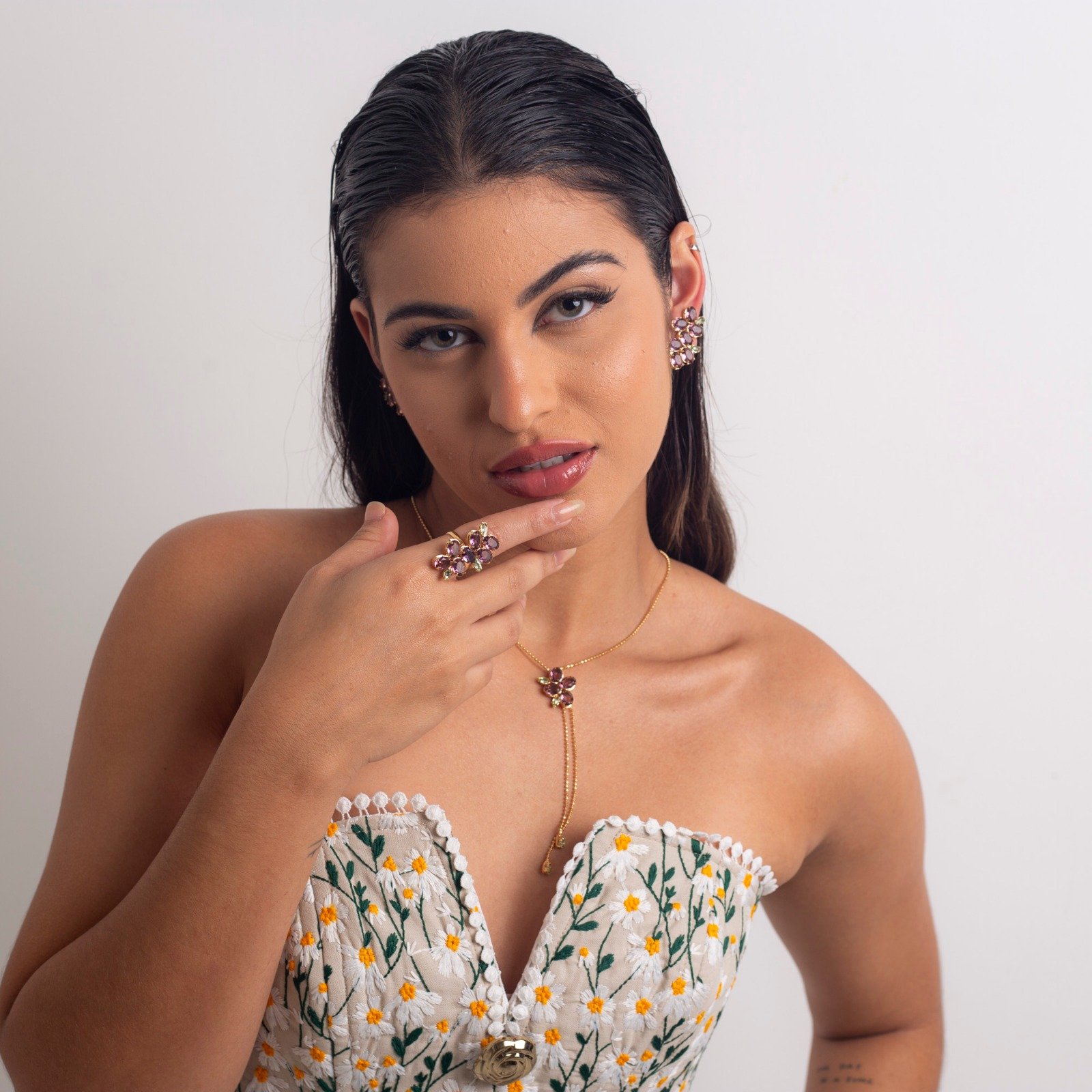 ANEL UNNA CRISTAIS AMETISTA BANHO OURO
